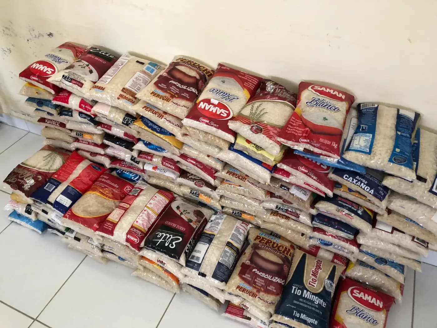Fotografia do álbum "RECOLHA E ENTRE DE ALIMENTOS"